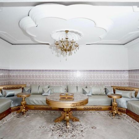 Apartment Oumnia 1 - City Center Tangier Exterior photo