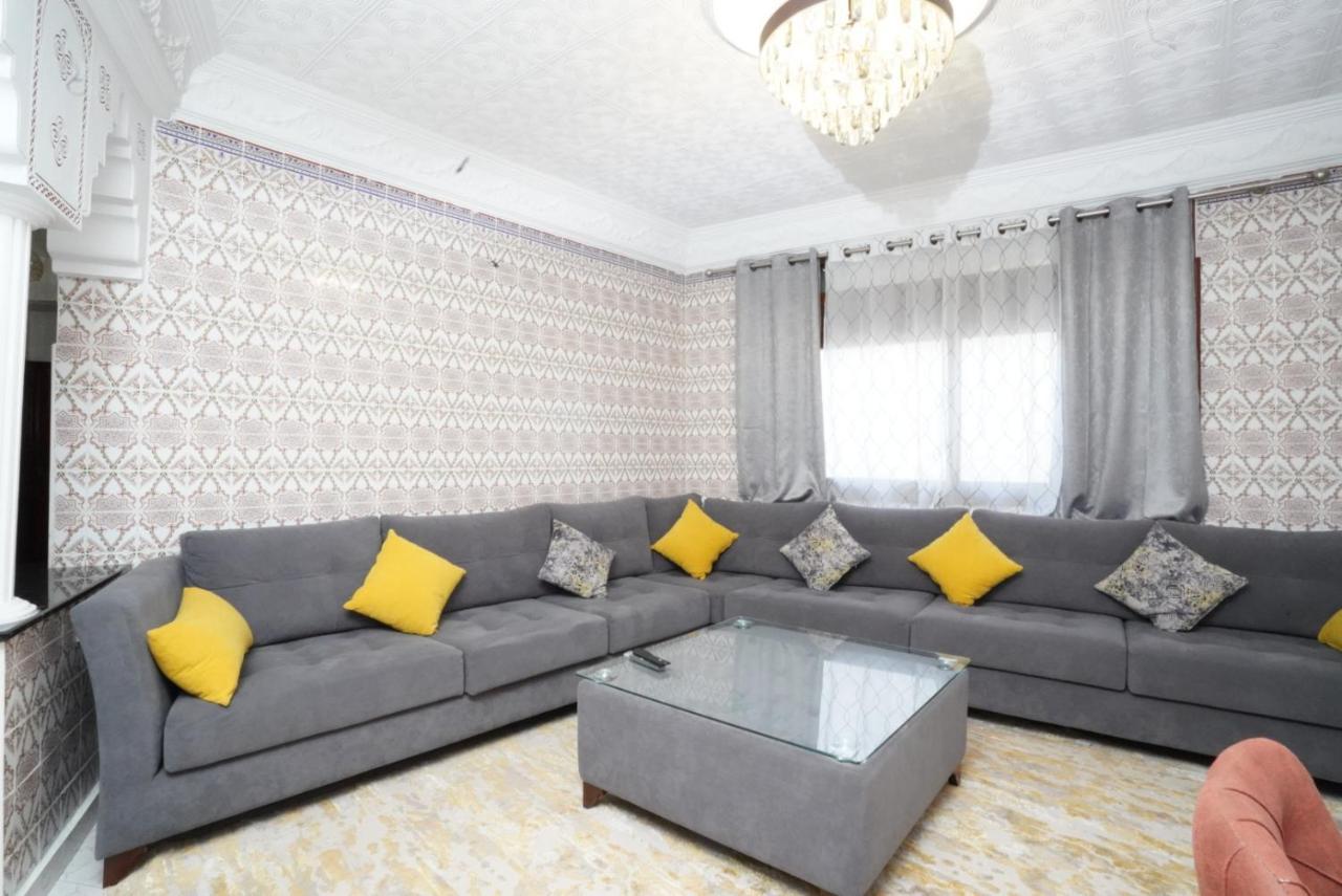 Apartment Oumnia 1 - City Center Tangier Exterior photo